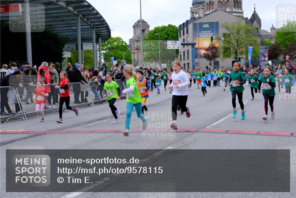 25.04.2026 - Das Zehntel Tim E. http://msf.ph/oto/9578115 25.04.2026 11:02:33 Ziel 5042, 5134, 5136, 5152, 5888, 5891, 5895, 5940, 6165, 6176, 6267, 6278, 6817, 6849, 7024, 7038, 7282, 7292, 7347, 7359, 7360, 7442, 7453, 7475, 7799, 7824, 7855, 7858, 7862, 7872, 7874, 8075 meine-sportfotos.de