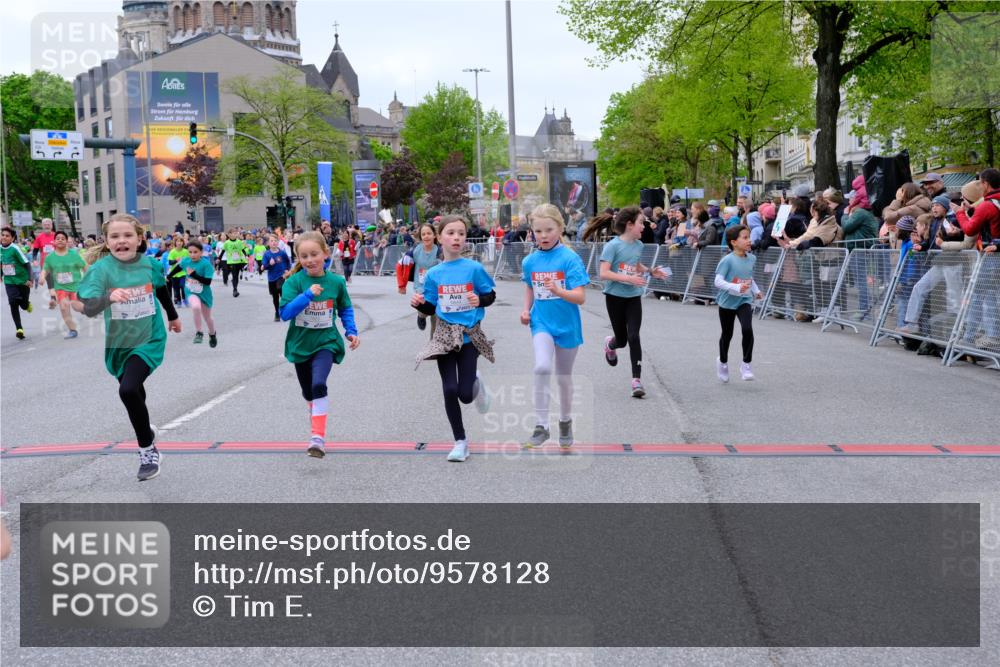 25.04.2026 - Das Zehntel Tim E. http://msf.ph/oto/9578128 25.04.2026 11:02:36 Ziel 5042, 5134, 5136, 5330, 5351, 5888, 5891, 5895, 6165, 6176, 6267, 6268, 6269, 6278, 6485, 6817, 6849, 7024, 7025, 7038, 7347, 7359, 7360, 7442, 7453, 7475, 7799, 7824, 7855, 7858, 7862, 7872, 7874, 8075 meine-sportfotos.de