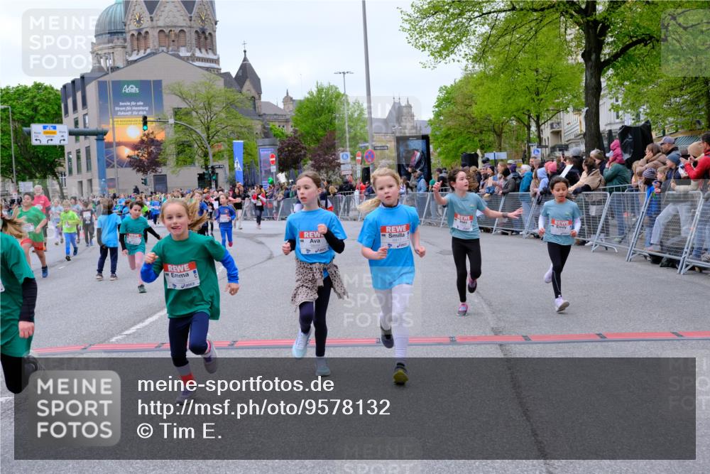 25.04.2026 - Das Zehntel Tim E. http://msf.ph/oto/9578132 25.04.2026 11:02:36 Ziel 5042, 5134, 5136, 5330, 5351, 5888, 5891, 5895, 6165, 6176, 6267, 6268, 6269, 6278, 6485, 6817, 6849, 7024, 7025, 7038, 7347, 7359, 7360, 7442, 7453, 7475, 7799, 7824, 7855, 7858, 7862, 7872, 7874, 8075 meine-sportfotos.de