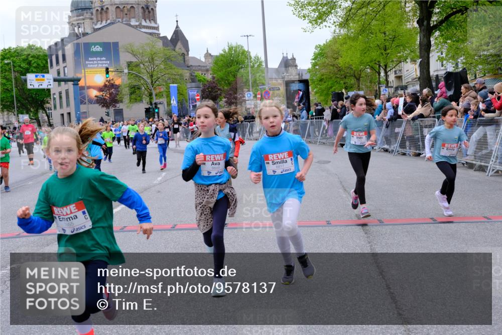 25.04.2026 - Das Zehntel Tim E. http://msf.ph/oto/9578137 25.04.2026 11:02:37 Ziel 5134, 5136, 5330, 5351, 5888, 5891, 5895, 6165, 6176, 6267, 6268, 6269, 6278, 6485, 6817, 6849, 7024, 7025, 7038, 7347, 7359, 7360, 7442, 7453, 7475, 7824, 7855, 7858, 7862, 7872, 8075 meine-sportfotos.de