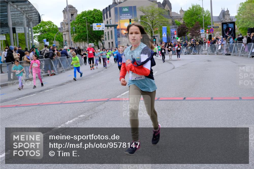 25.04.2026 - Das Zehntel Tim E. http://msf.ph/oto/9578147 25.04.2026 11:02:38 Ziel 5134, 5136, 5231, 5330, 5351, 5888, 5891, 5895, 6165, 6176, 6268, 6269, 6485, 6817, 6849, 7024, 7025, 7038, 7347, 7359, 7360, 7442, 7453, 7475, 7824, 7855, 7858, 7862, 7872, 8075 meine-sportfotos.de