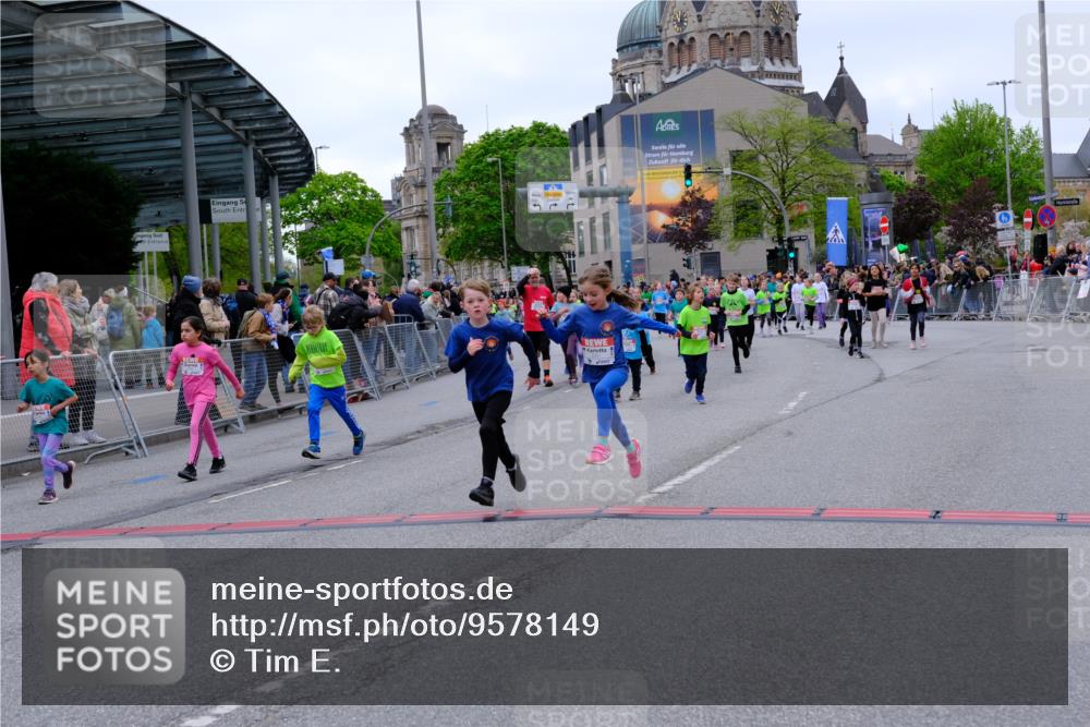 25.04.2026 - Das Zehntel Tim E. http://msf.ph/oto/9578149 25.04.2026 11:02:40 Ziel 5134, 5136, 5231, 5330, 5351, 5888, 5891, 5895, 6165, 6176, 6268, 6269, 6485, 6812, 6817, 6849, 7024, 7025, 7038, 7343, 7347, 7442, 7453, 7475, 7602, 7620, 7824, 7855, 7858, 7862, 7872, 8075 meine-sportfotos.de