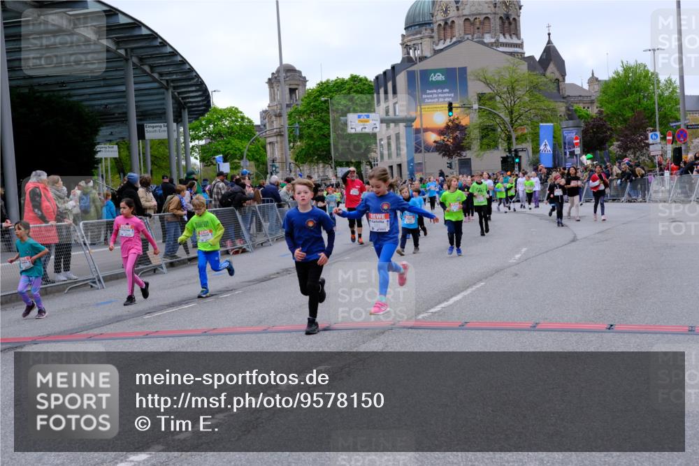 25.04.2026 - Das Zehntel Tim E. http://msf.ph/oto/9578150 25.04.2026 11:02:40 Ziel 5134, 5136, 5231, 5330, 5351, 5888, 5891, 5895, 6165, 6176, 6268, 6269, 6485, 6812, 6817, 6849, 7024, 7025, 7038, 7343, 7347, 7442, 7453, 7475, 7602, 7620, 7824, 7855, 7858, 7862, 7872, 8075 meine-sportfotos.de