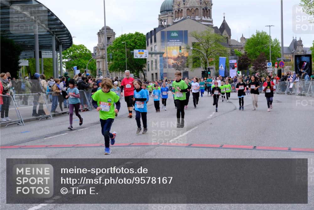 25.04.2026 - Das Zehntel Tim E. http://msf.ph/oto/9578167 25.04.2026 11:02:43 Ziel 5046, 5214, 5224, 5225, 5231, 5330, 5351, 5865, 5888, 5891, 5895, 6268, 6269, 6291, 6485, 6570, 6598, 6812, 6976, 6994, 6995, 7000, 7025, 7343, 7442, 7453, 7475, 7602, 7610, 7620, 7630, 8075 meine-sportfotos.de