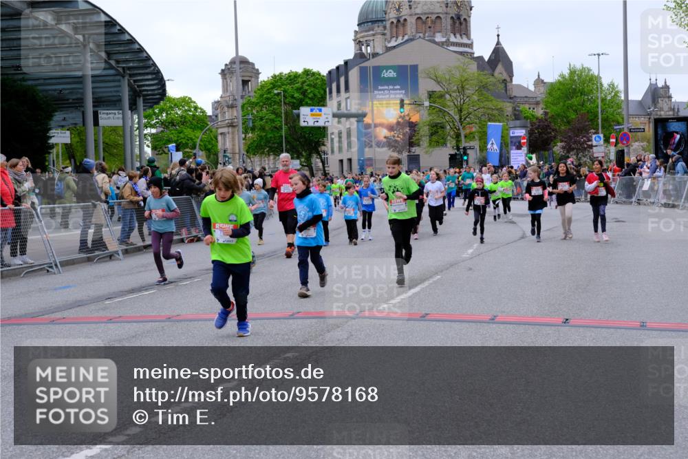 25.04.2026 - Das Zehntel Tim E. http://msf.ph/oto/9578168 25.04.2026 11:02:43 Ziel 5046, 5214, 5224, 5225, 5231, 5330, 5351, 5865, 5888, 5891, 5895, 6268, 6269, 6291, 6485, 6570, 6598, 6812, 6976, 6994, 6995, 7000, 7025, 7343, 7442, 7453, 7475, 7602, 7610, 7620, 7630, 8075 meine-sportfotos.de