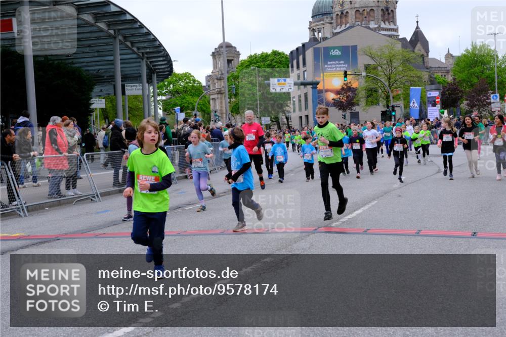 25.04.2026 - Das Zehntel Tim E. http://msf.ph/oto/9578174 25.04.2026 11:02:44 Ziel 5046, 5106, 5214, 5224, 5225, 5231, 5262, 5330, 5351, 5685, 5745, 5774, 5865, 5888, 5891, 5895, 6268, 6269, 6291, 6485, 6570, 6598, 6812, 6976, 6994, 6995, 7000, 7025, 7343, 7442, 7453, 7475, 7602, 7610, 7620, 7630, 8075 meine-sportfotos.de