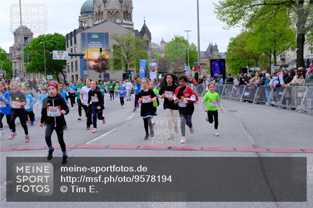 25.04.2026 - Das Zehntel Tim E. http://msf.ph/oto/9578194 25.04.2026 11:02:47 Ziel 5046, 5106, 5214, 5224, 5225, 5231, 5262, 5330, 5351, 5685, 5745, 5774, 5865, 6268, 6291, 6316, 6485, 6570, 6598, 6780, 6782, 6812, 6927, 6976, 6994, 6995, 7000, 7025, 7343, 7441, 7602, 7610, 7620, 7630, 7934, 7936 meine-sportfotos.de