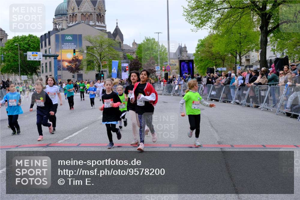 25.04.2026 - Das Zehntel Tim E. http://msf.ph/oto/9578200 25.04.2026 11:02:48 Ziel 5046, 5106, 5214, 5224, 5225, 5231, 5262, 5685, 5745, 5774, 5865, 5914, 6291, 6315, 6316, 6485, 6570, 6598, 6780, 6782, 6812, 6927, 6949, 6976, 6994, 6995, 7000, 7025, 7343, 7441, 7602, 7610, 7620, 7630, 7934, 7936, 8068 meine-sportfotos.de