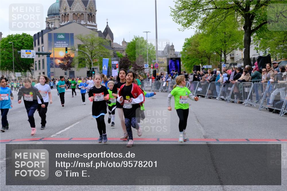 25.04.2026 - Das Zehntel Tim E. http://msf.ph/oto/9578201 25.04.2026 11:02:48 Ziel 5046, 5106, 5214, 5224, 5225, 5231, 5262, 5685, 5745, 5774, 5865, 5914, 6291, 6315, 6316, 6485, 6570, 6598, 6780, 6782, 6812, 6927, 6949, 6976, 6994, 6995, 7000, 7025, 7343, 7441, 7602, 7610, 7620, 7630, 7934, 7936, 8068 meine-sportfotos.de
