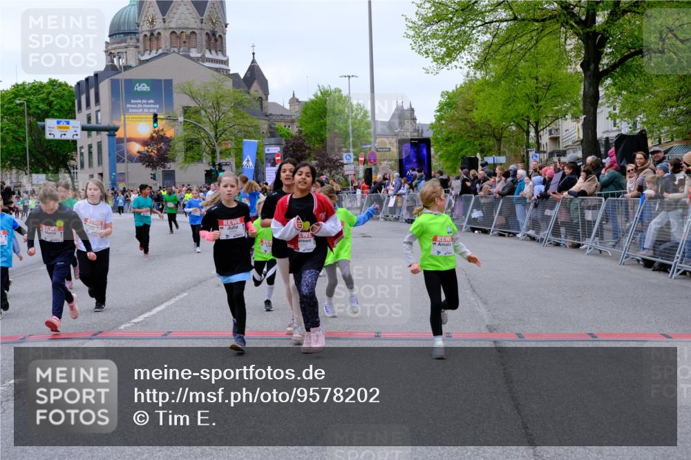 25.04.2026 - Das Zehntel Tim E. http://msf.ph/oto/9578202 25.04.2026 11:02:48 Ziel 5046, 5106, 5214, 5224, 5225, 5231, 5262, 5685, 5745, 5774, 5865, 5914, 6291, 6315, 6316, 6485, 6570, 6598, 6780, 6782, 6812, 6927, 6949, 6976, 6994, 6995, 7000, 7025, 7343, 7441, 7602, 7610, 7620, 7630, 7934, 7936, 8068 meine-sportfotos.de