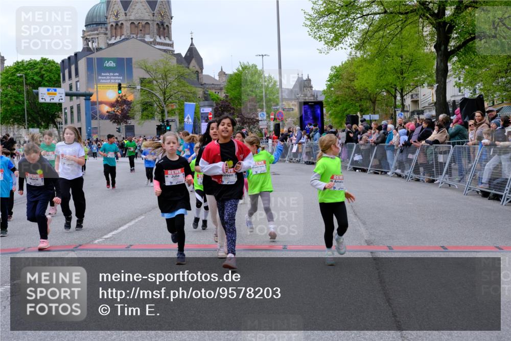 25.04.2026 - Das Zehntel Tim E. http://msf.ph/oto/9578203 25.04.2026 11:02:48 Ziel 5046, 5106, 5214, 5224, 5225, 5231, 5262, 5685, 5745, 5774, 5865, 5914, 6291, 6315, 6316, 6485, 6570, 6598, 6780, 6782, 6812, 6927, 6949, 6976, 6994, 6995, 7000, 7025, 7343, 7441, 7602, 7610, 7620, 7630, 7934, 7936, 8068 meine-sportfotos.de