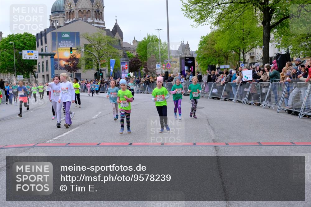 25.04.2026 - Das Zehntel Tim E. http://msf.ph/oto/9578239 25.04.2026 11:02:59 Ziel 5111, 5115, 5184, 5186, 5272, 5283, 5410, 5423, 5440, 5468, 5520, 5864, 5899, 5902, 5914, 5915, 5922, 6312, 6315, 6448, 6457, 6476, 6479, 6591, 6607, 6927, 6949, 7018, 7031, 7237, 7269, 7609, 8068 meine-sportfotos.de