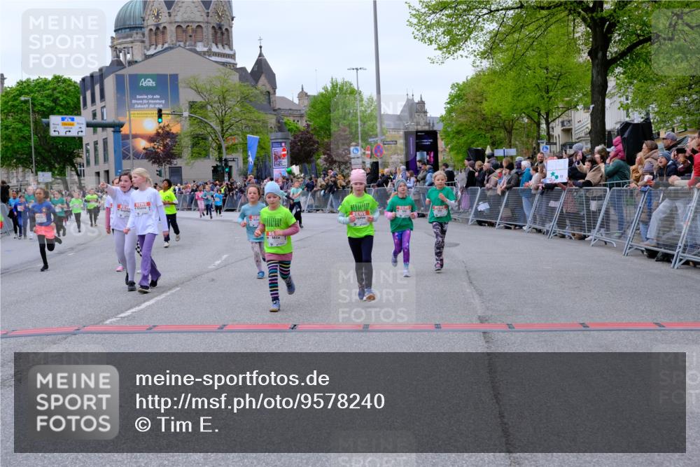 25.04.2026 - Das Zehntel Tim E. http://msf.ph/oto/9578240 25.04.2026 11:02:59 Ziel 5111, 5115, 5184, 5186, 5272, 5283, 5410, 5423, 5440, 5468, 5520, 5864, 5899, 5902, 5914, 5915, 5922, 6312, 6315, 6448, 6457, 6476, 6479, 6591, 6607, 6927, 6949, 7018, 7031, 7237, 7269, 7609, 8068 meine-sportfotos.de