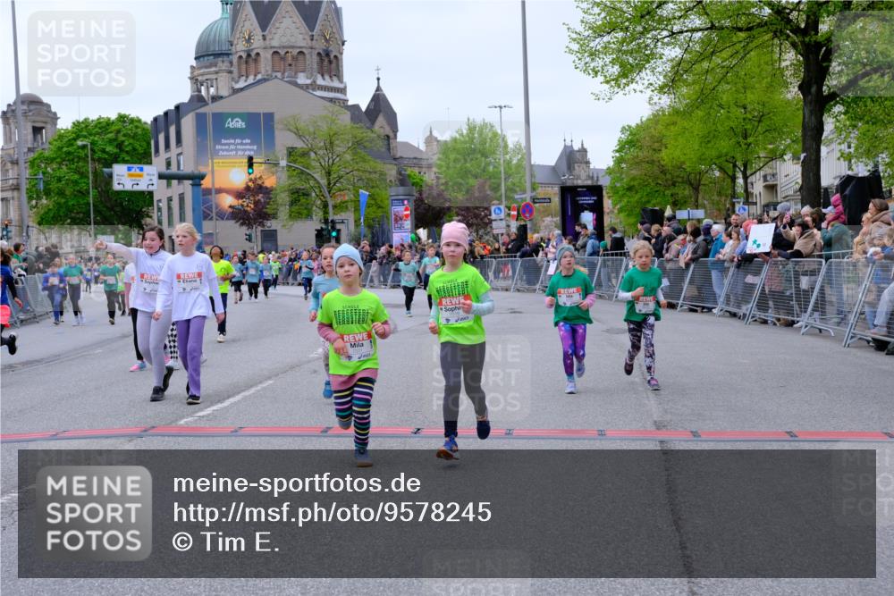 25.04.2026 - Das Zehntel Tim E. http://msf.ph/oto/9578245 25.04.2026 11:03:00 Ziel 5111, 5115, 5184, 5186, 5272, 5283, 5410, 5423, 5440, 5468, 5520, 5864, 5899, 5902, 5914, 5915, 5922, 5998, 6312, 6315, 6448, 6457, 6476, 6479, 6591, 6607, 6949, 7018, 7031, 7237, 7269, 7609, 8068 meine-sportfotos.de