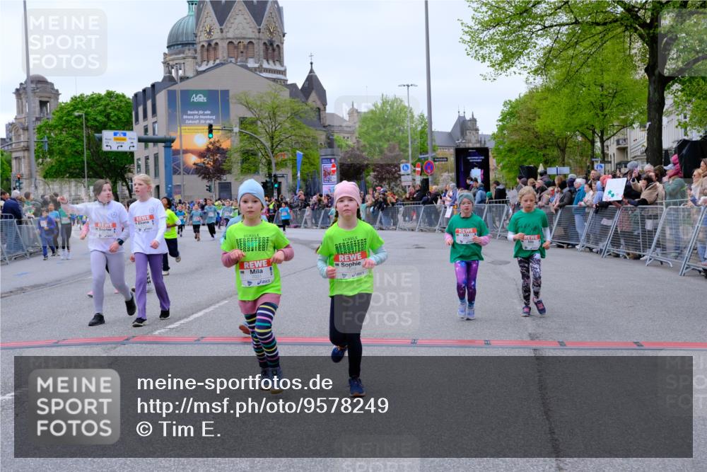 25.04.2026 - Das Zehntel Tim E. http://msf.ph/oto/9578249 25.04.2026 11:03:00 Ziel 5111, 5115, 5184, 5186, 5272, 5283, 5410, 5423, 5440, 5468, 5520, 5864, 5899, 5902, 5914, 5915, 5922, 5998, 6312, 6315, 6448, 6457, 6476, 6479, 6591, 6607, 6949, 7018, 7031, 7237, 7269, 7609, 8068 meine-sportfotos.de