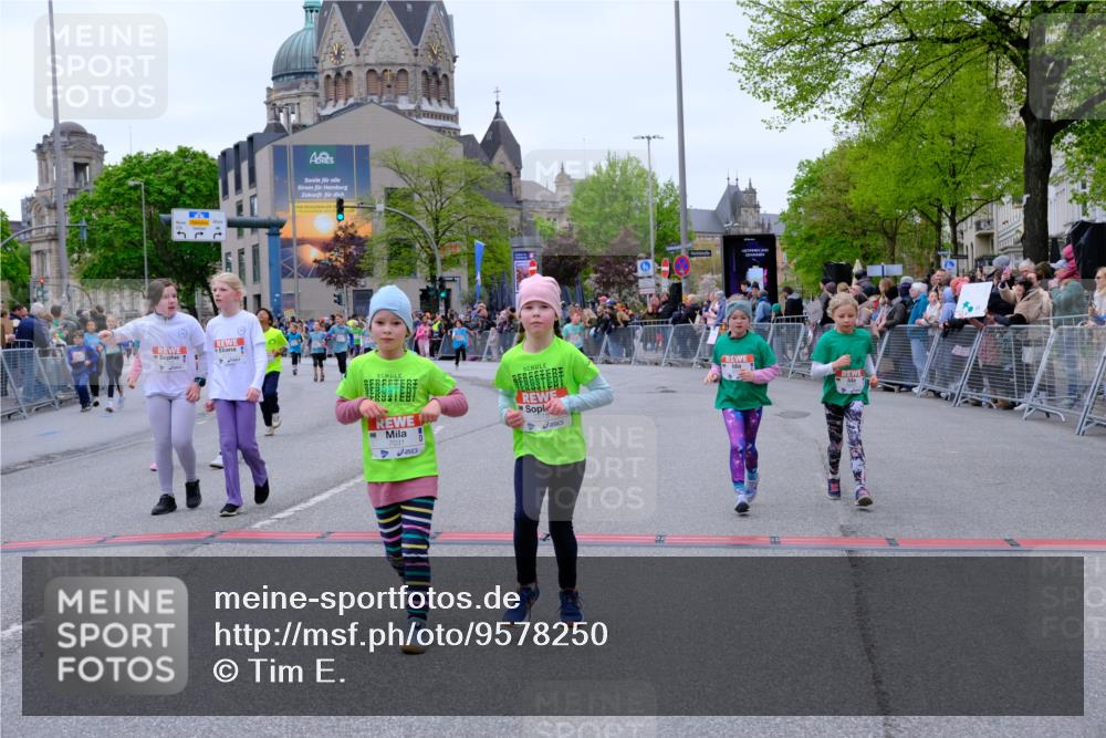 25.04.2026 - Das Zehntel Tim E. http://msf.ph/oto/9578250 25.04.2026 11:03:00 Ziel 5111, 5115, 5184, 5186, 5272, 5283, 5410, 5423, 5440, 5468, 5520, 5864, 5899, 5902, 5914, 5915, 5922, 5998, 6312, 6315, 6448, 6457, 6476, 6479, 6591, 6607, 6949, 7018, 7031, 7237, 7269, 7609, 8068 meine-sportfotos.de