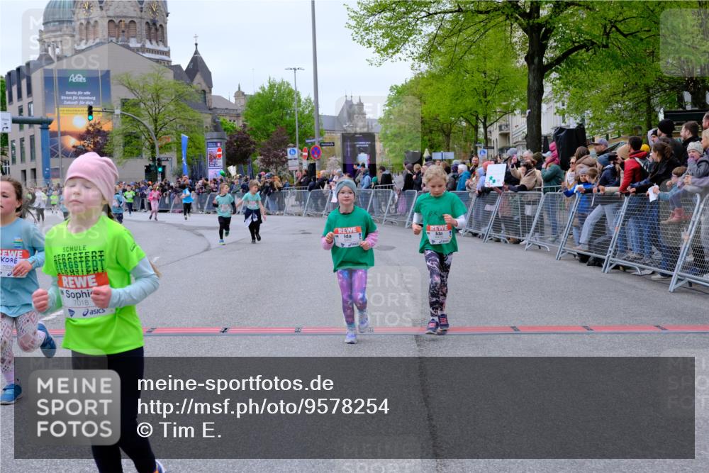25.04.2026 - Das Zehntel Tim E. http://msf.ph/oto/9578254 25.04.2026 11:03:01 Ziel 5111, 5115, 5184, 5186, 5272, 5283, 5410, 5423, 5440, 5468, 5520, 5864, 5899, 5902, 5915, 5922, 5998, 6030, 6312, 6448, 6457, 6476, 6479, 6591, 6607, 7018, 7031, 7237, 7269, 7440, 7609 meine-sportfotos.de