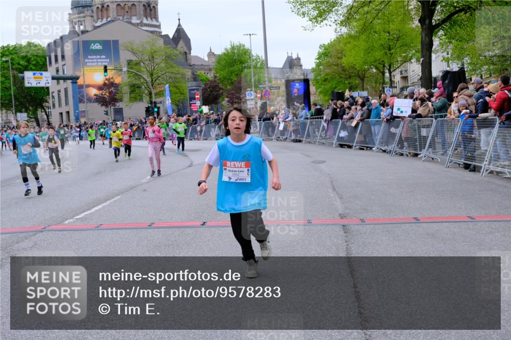 25.04.2026 - Das Zehntel Tim E. http://msf.ph/oto/9578283 25.04.2026 11:03:09 Ziel 5052, 5053, 5184, 5186, 5398, 5594, 5662, 5991, 5998, 6030, 6190, 6399, 6567, 6591, 6593, 6887, 7064, 7087, 7117, 7237, 7269, 7426, 7440, 7444, 7483, 7600, 7979, 7980, 7994 meine-sportfotos.de
