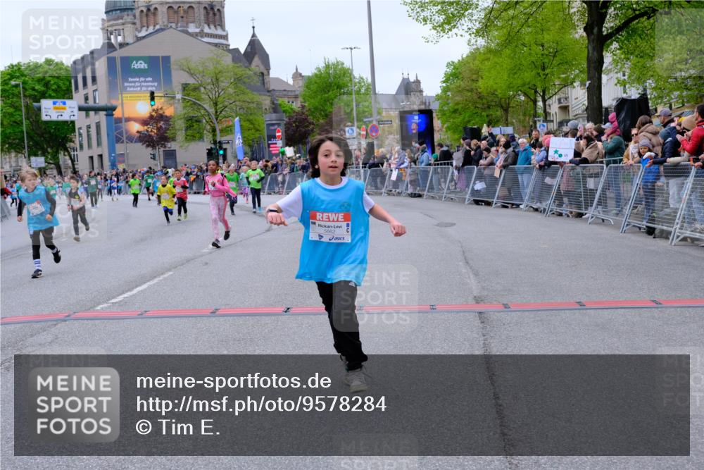 25.04.2026 - Das Zehntel Tim E. http://msf.ph/oto/9578284 25.04.2026 11:03:09 Ziel 5052, 5053, 5184, 5186, 5398, 5594, 5662, 5991, 5998, 6030, 6190, 6399, 6567, 6591, 6593, 6887, 7064, 7087, 7117, 7237, 7269, 7426, 7440, 7444, 7483, 7600, 7979, 7980, 7994 meine-sportfotos.de