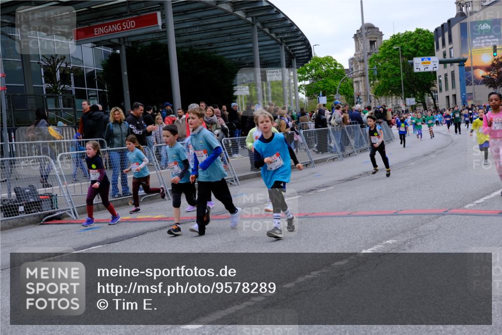 25.04.2026 - Das Zehntel Tim E. http://msf.ph/oto/9578289 25.04.2026 11:03:11 Ziel 5052, 5053, 5184, 5186, 5398, 5594, 5662, 5991, 5998, 6030, 6190, 6399, 6567, 6593, 6887, 7064, 7087, 7117, 7237, 7273, 7345, 7426, 7440, 7444, 7483, 7600, 7979, 7980, 7994 meine-sportfotos.de