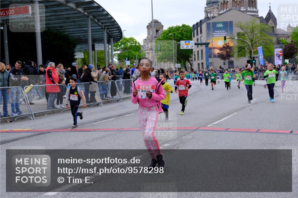 25.04.2026 - Das Zehntel Tim E. http://msf.ph/oto/9578298 25.04.2026 11:03:13 Ziel 5052, 5053, 5215, 5217, 5398, 5594, 5630, 5662, 5945, 5971, 5985, 5991, 6030, 6190, 6399, 6567, 6593, 6887, 7064, 7087, 7117, 7273, 7345, 7426, 7440, 7444, 7483, 7600, 7979, 7980, 7994 meine-sportfotos.de