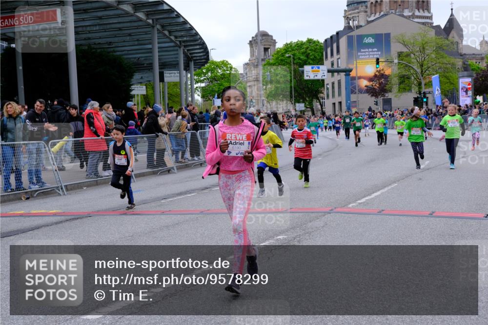 25.04.2026 - Das Zehntel Tim E. http://msf.ph/oto/9578299 25.04.2026 11:03:13 Ziel 5052, 5053, 5215, 5217, 5398, 5594, 5630, 5662, 5945, 5971, 5985, 5991, 6030, 6190, 6399, 6567, 6593, 6887, 7064, 7087, 7117, 7273, 7345, 7426, 7440, 7444, 7483, 7600, 7979, 7980, 7994 meine-sportfotos.de