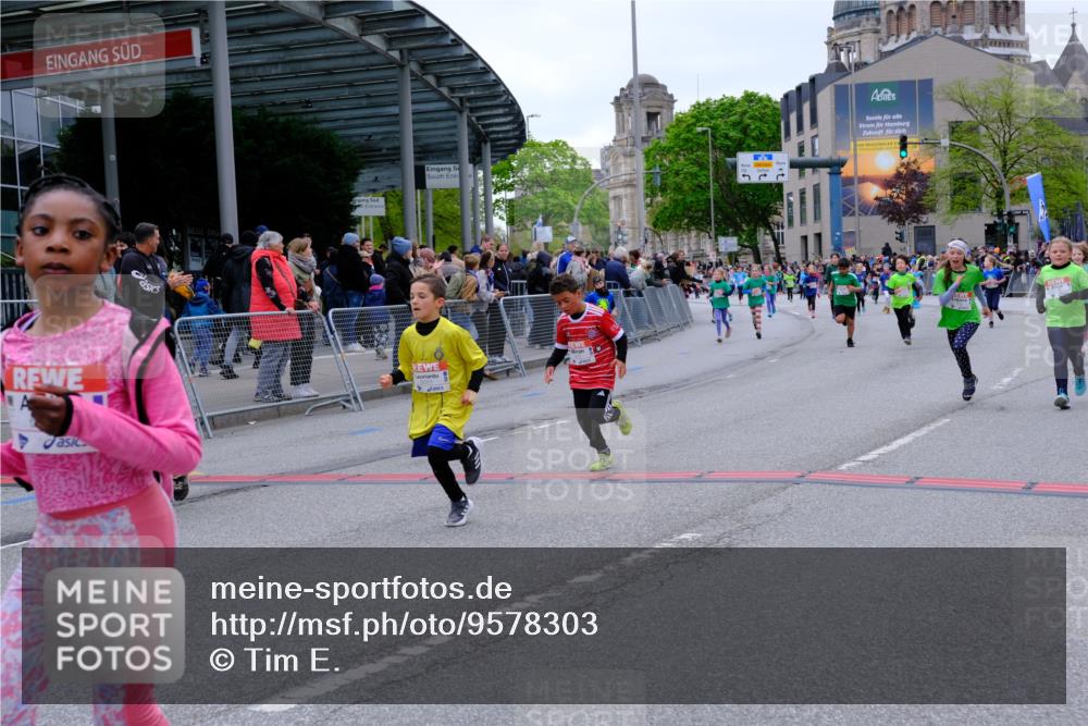 25.04.2026 - Das Zehntel Tim E. http://msf.ph/oto/9578303 25.04.2026 11:03:14 Ziel 5052, 5053, 5215, 5217, 5398, 5533, 5594, 5630, 5662, 5945, 5971, 5985, 5991, 6190, 6399, 6567, 6593, 6887, 7064, 7087, 7117, 7273, 7345, 7426, 7444, 7483, 7600, 7979, 7980, 7994 meine-sportfotos.de