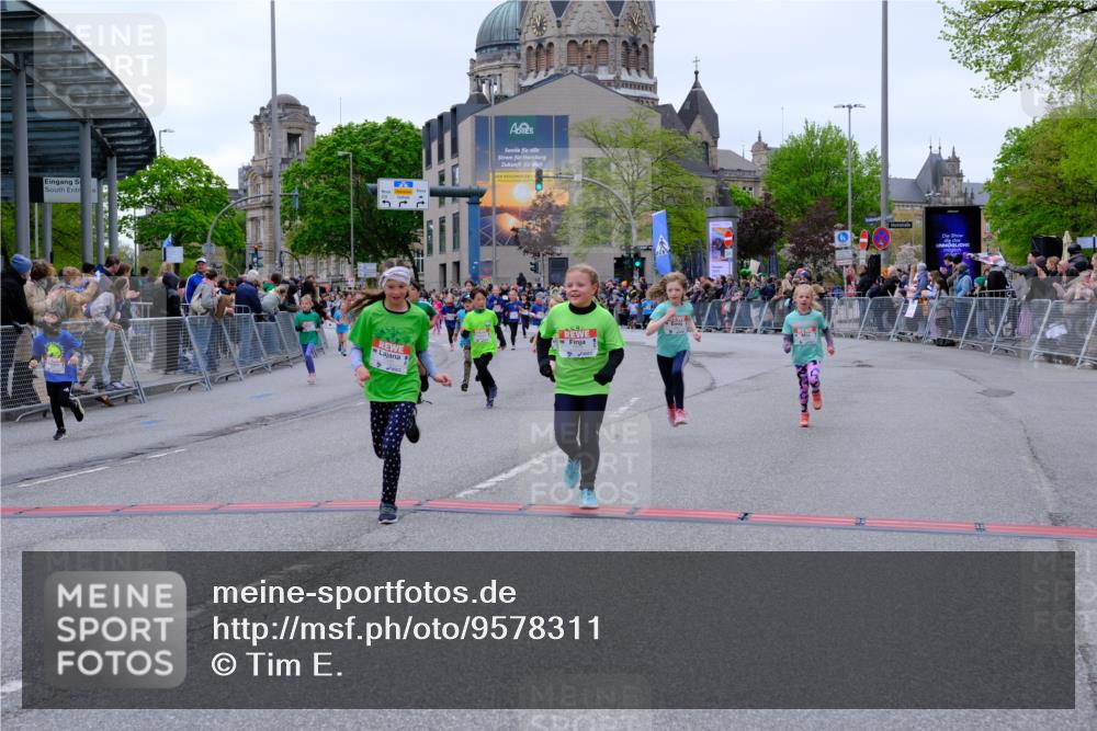 25.04.2026 - Das Zehntel Tim E. http://msf.ph/oto/9578311 25.04.2026 11:03:16 Ziel 5052, 5053, 5215, 5217, 5533, 5594, 5630, 5945, 5969, 5971, 5985, 5991, 6190, 6399, 6460, 6466, 6567, 6593, 7117, 7273, 7345, 7426, 7483, 7600, 7994 meine-sportfotos.de