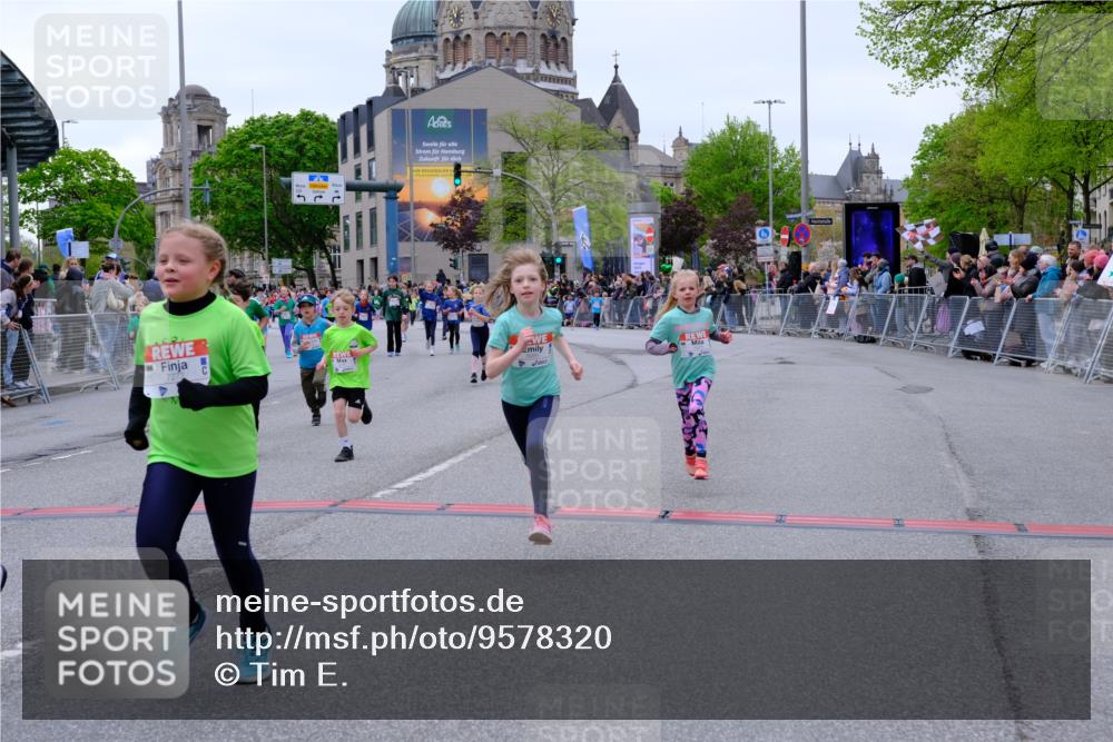25.04.2026 - Das Zehntel Tim E. http://msf.ph/oto/9578320 25.04.2026 11:03:17 Ziel 5052, 5053, 5215, 5217, 5533, 5594, 5630, 5945, 5969, 5971, 5985, 5991, 6190, 6399, 6460, 6466, 6567, 6593, 7273, 7345, 7426, 7483, 7600, 7994 meine-sportfotos.de