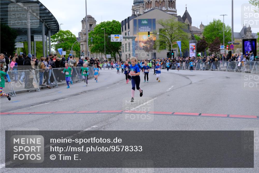 25.04.2026 - Das Zehntel Tim E. http://msf.ph/oto/9578333 25.04.2026 11:03:20 Ziel 5052, 5053, 5215, 5217, 5328, 5331, 5346, 5348, 5533, 5630, 5945, 5969, 5971, 5985, 5991, 6460, 6466, 6486, 6494, 6593, 7273, 7345 meine-sportfotos.de