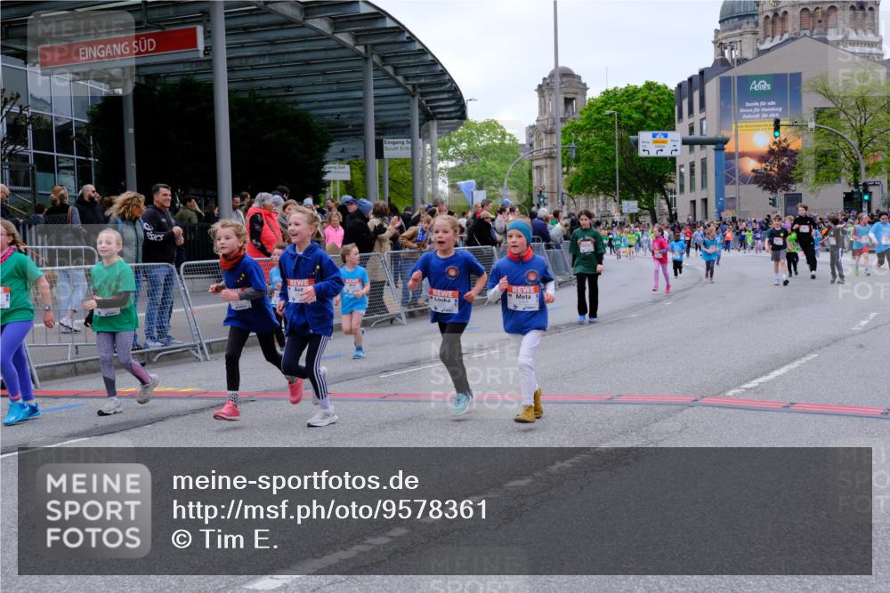 25.04.2026 - Das Zehntel Tim E. http://msf.ph/oto/9578361 25.04.2026 11:03:25 Ziel 5215, 5217, 5328, 5331, 5346, 5348, 5533, 5542, 5630, 5948, 5969, 6460, 6466, 6486, 6494, 6664, 6704, 6791, 6795, 6879, 6948 meine-sportfotos.de