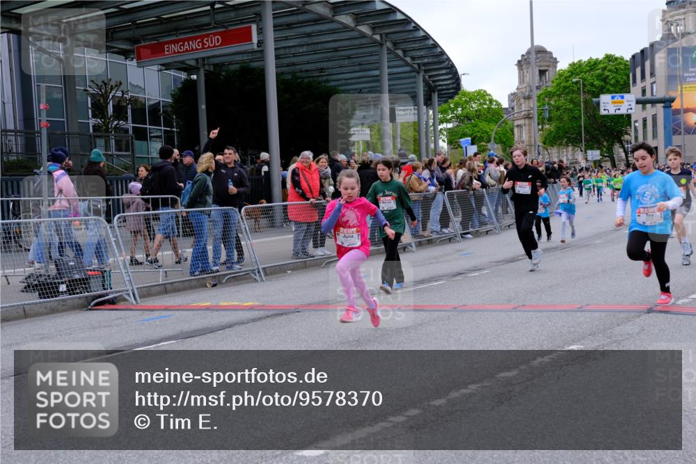 25.04.2026 - Das Zehntel Tim E. http://msf.ph/oto/9578370 25.04.2026 11:03:29 Ziel 5328, 5331, 5346, 5348, 5542, 5593, 5599, 5603, 5613, 5645, 5948, 6486, 6494, 6664, 6704, 6791, 6792, 6795, 6797, 6804, 6879, 6948, 7043 meine-sportfotos.de