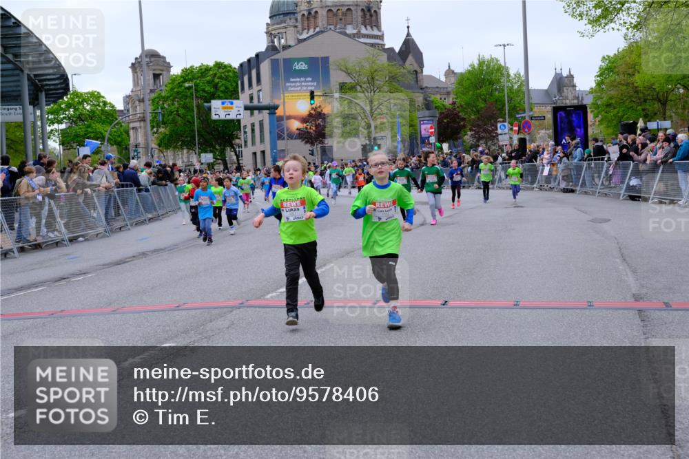 25.04.2026 - Das Zehntel Tim E. http://msf.ph/oto/9578406 25.04.2026 11:03:37 Ziel 5536, 5542, 5552, 5593, 5599, 5603, 5610, 5613, 5645, 6664, 6704, 6784, 6792, 6793, 6797, 6804, 6948, 7021, 7023, 7043, 7762, 7991, 7992, 7995 meine-sportfotos.de