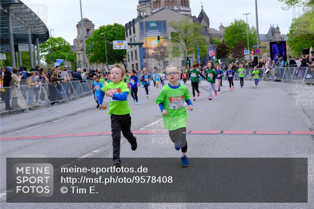 25.04.2026 - Das Zehntel Tim E. http://msf.ph/oto/9578408 25.04.2026 11:03:38 Ziel 5335, 5337, 5349, 5536, 5552, 5593, 5599, 5603, 5610, 5613, 5645, 5908, 6784, 6792, 6793, 6797, 6804, 7021, 7023, 7043, 7762, 7991, 7992, 7995 meine-sportfotos.de