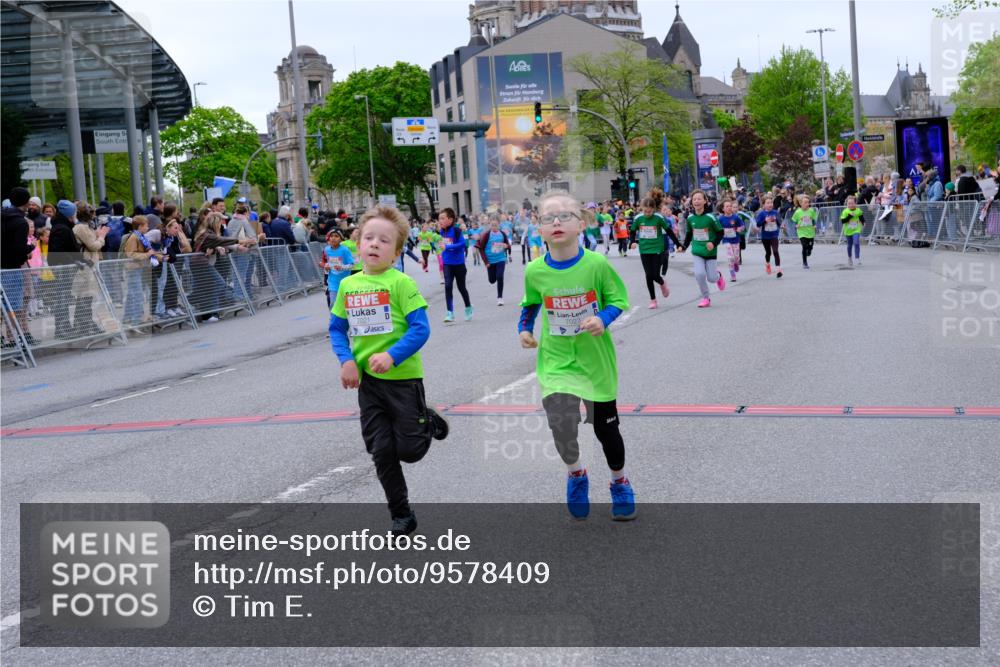 25.04.2026 - Das Zehntel Tim E. http://msf.ph/oto/9578409 25.04.2026 11:03:38 Ziel 5335, 5337, 5349, 5536, 5552, 5593, 5599, 5603, 5610, 5613, 5645, 5908, 6784, 6792, 6793, 6797, 6804, 7021, 7023, 7043, 7762, 7991, 7992, 7995 meine-sportfotos.de