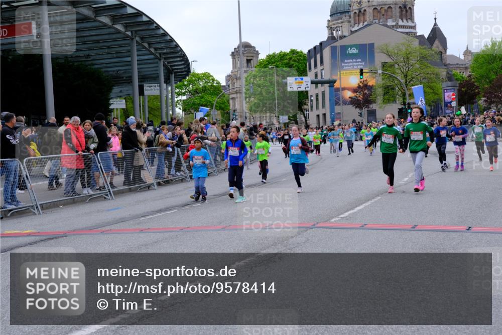 25.04.2026 - Das Zehntel Tim E. http://msf.ph/oto/9578414 25.04.2026 11:03:40 Ziel 5335, 5337, 5349, 5536, 5552, 5593, 5610, 5716, 5908, 6459, 6463, 6468, 6472, 6784, 6793, 7021, 7023, 7034, 7041, 7063, 7762, 7991, 7992, 7995 meine-sportfotos.de