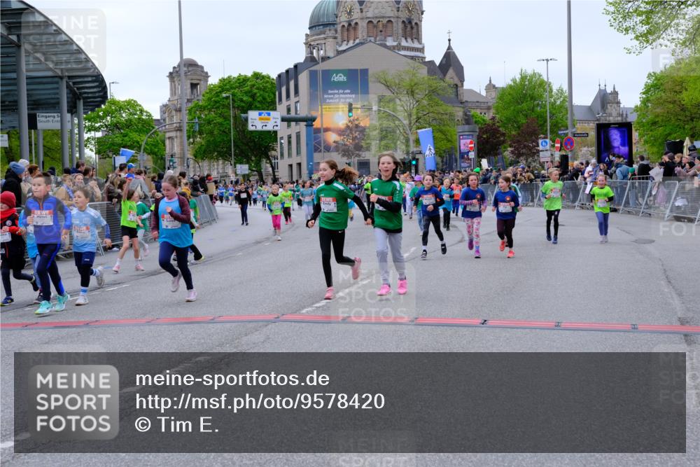 25.04.2026 - Das Zehntel Tim E. http://msf.ph/oto/9578420 25.04.2026 11:03:41 Ziel 5335, 5337, 5349, 5536, 5552, 5610, 5615, 5625, 5716, 5908, 6459, 6463, 6468, 6472, 6784, 6793, 7021, 7023, 7034, 7041, 7063, 7069, 7084, 7279, 7762, 7991, 7992, 7995 meine-sportfotos.de