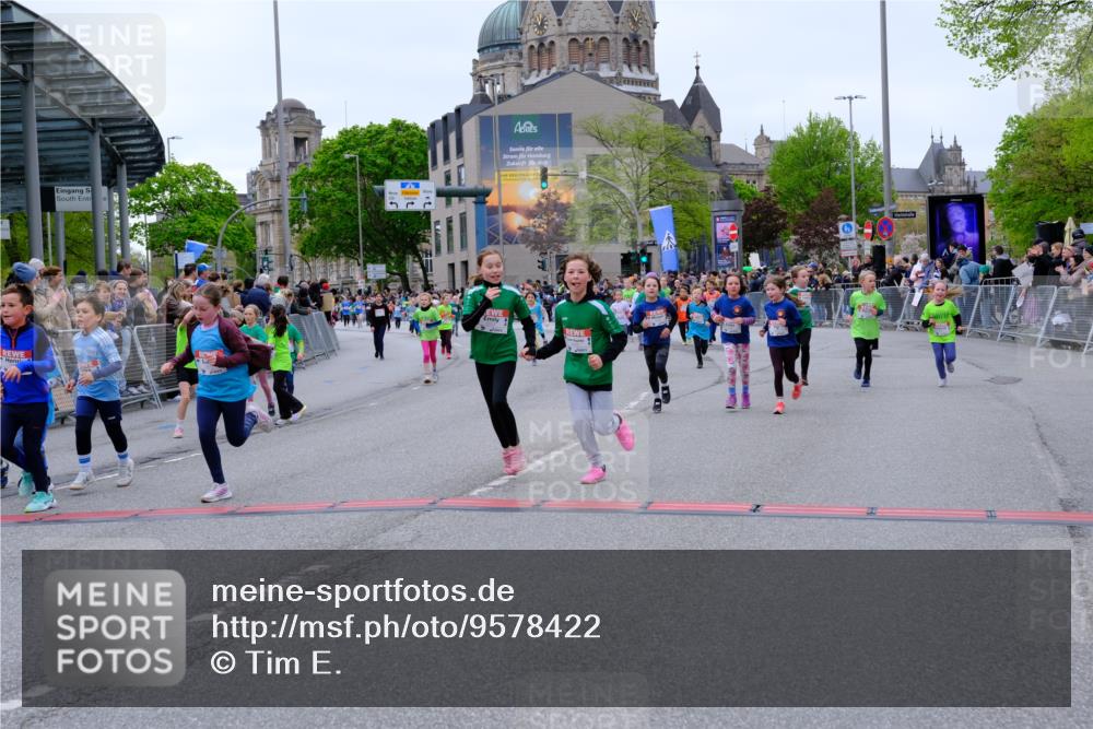 25.04.2026 - Das Zehntel Tim E. http://msf.ph/oto/9578422 25.04.2026 11:03:41 Ziel 5335, 5337, 5349, 5536, 5552, 5610, 5615, 5625, 5716, 5908, 6459, 6463, 6468, 6472, 6784, 6793, 7021, 7023, 7034, 7041, 7063, 7069, 7084, 7279, 7762, 7991, 7992, 7995 meine-sportfotos.de