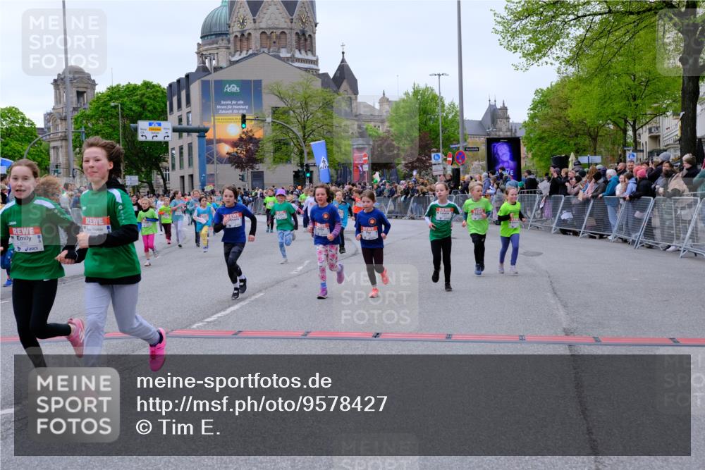 25.04.2026 - Das Zehntel Tim E. http://msf.ph/oto/9578427 25.04.2026 11:03:42 Ziel 5335, 5337, 5349, 5536, 5552, 5610, 5615, 5625, 5716, 5908, 6459, 6463, 6468, 6472, 6784, 6793, 7021, 7023, 7034, 7041, 7063, 7069, 7084, 7279, 7762, 7991, 7992, 7995 meine-sportfotos.de