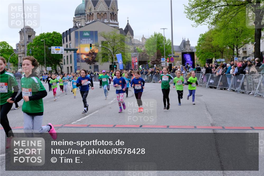 25.04.2026 - Das Zehntel Tim E. http://msf.ph/oto/9578428 25.04.2026 11:03:42 Ziel 5335, 5337, 5349, 5536, 5552, 5610, 5615, 5625, 5716, 5908, 6459, 6463, 6468, 6472, 6784, 6793, 7021, 7023, 7034, 7041, 7063, 7069, 7084, 7279, 7762, 7991, 7992, 7995 meine-sportfotos.de