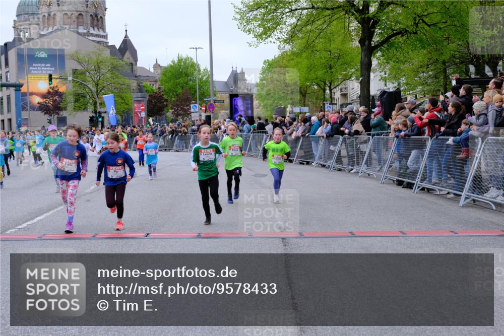 25.04.2026 - Das Zehntel Tim E. http://msf.ph/oto/9578433 25.04.2026 11:03:43 Ziel 5020, 5028, 5335, 5337, 5349, 5536, 5552, 5610, 5615, 5625, 5716, 5908, 6459, 6463, 6468, 6472, 6793, 7021, 7023, 7034, 7041, 7063, 7069, 7084, 7279, 7499, 7515, 7762, 7991, 7992, 7995 meine-sportfotos.de