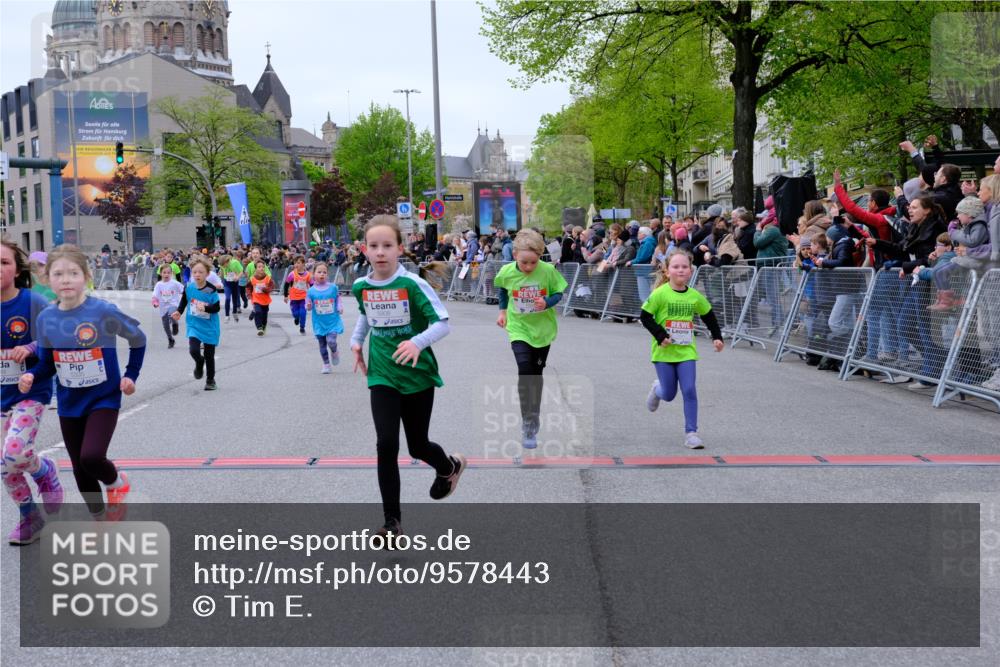 25.04.2026 - Das Zehntel Tim E. http://msf.ph/oto/9578443 25.04.2026 11:03:44 Ziel 5020, 5028, 5335, 5337, 5349, 5536, 5552, 5610, 5615, 5625, 5716, 5908, 6459, 6463, 6468, 6472, 6793, 7021, 7023, 7034, 7039, 7041, 7044, 7063, 7069, 7084, 7279, 7348, 7352, 7499, 7515, 7991, 7992, 7995 meine-sportfotos.de