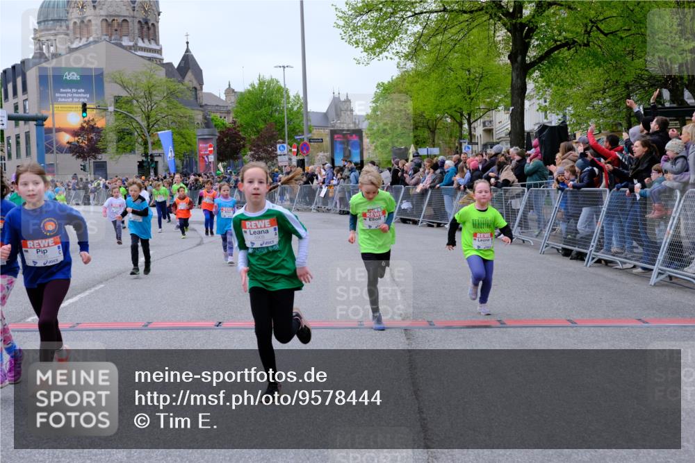 25.04.2026 - Das Zehntel Tim E. http://msf.ph/oto/9578444 25.04.2026 11:03:44 Ziel 5020, 5028, 5335, 5337, 5349, 5536, 5552, 5610, 5615, 5625, 5716, 5908, 6459, 6463, 6468, 6472, 6793, 7021, 7023, 7034, 7039, 7041, 7044, 7063, 7069, 7084, 7279, 7348, 7352, 7499, 7515, 7991, 7992, 7995 meine-sportfotos.de