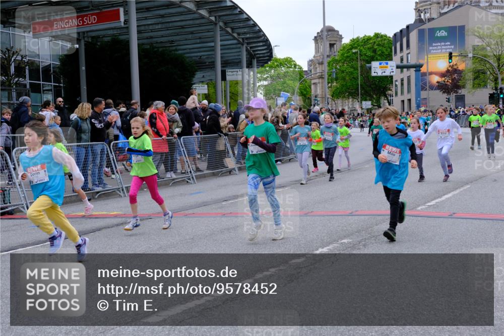 25.04.2026 - Das Zehntel Tim E. http://msf.ph/oto/9578452 25.04.2026 11:03:46 Ziel 5020, 5028, 5335, 5337, 5349, 5536, 5552, 5610, 5615, 5625, 5716, 5908, 6459, 6463, 6468, 6472, 6789, 6793, 6959, 7034, 7039, 7041, 7044, 7063, 7069, 7084, 7279, 7287, 7290, 7348, 7352, 7437, 7462, 7472, 7499, 7515, 7768, 7991, 7992, 7995 meine-sportfotos.de