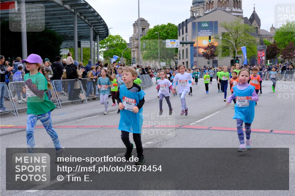 25.04.2026 - Das Zehntel Tim E. http://msf.ph/oto/9578454 25.04.2026 11:03:47 Ziel 5020, 5028, 5335, 5337, 5349, 5536, 5552, 5610, 5615, 5625, 5716, 5908, 6459, 6463, 6468, 6472, 6789, 6793, 6959, 7034, 7039, 7041, 7044, 7063, 7069, 7084, 7279, 7287, 7290, 7348, 7352, 7437, 7462, 7472, 7499, 7515, 7768, 7991, 7992, 7995 meine-sportfotos.de