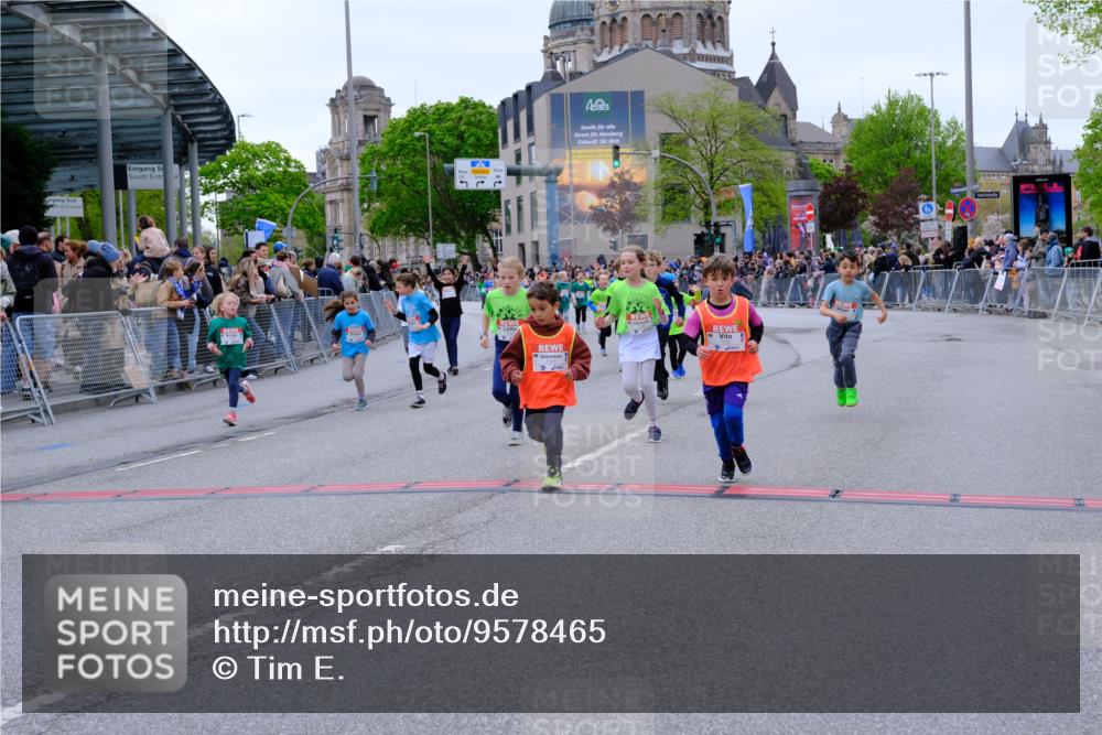 25.04.2026 - Das Zehntel Tim E. http://msf.ph/oto/9578465 25.04.2026 11:03:49 Ziel 5020, 5028, 5335, 5337, 5349, 5615, 5625, 5716, 5908, 6459, 6463, 6468, 6472, 6789, 6793, 6959, 7022, 7034, 7039, 7041, 7044, 7063, 7069, 7084, 7279, 7287, 7290, 7348, 7352, 7437, 7462, 7472, 7499, 7515, 7768 meine-sportfotos.de