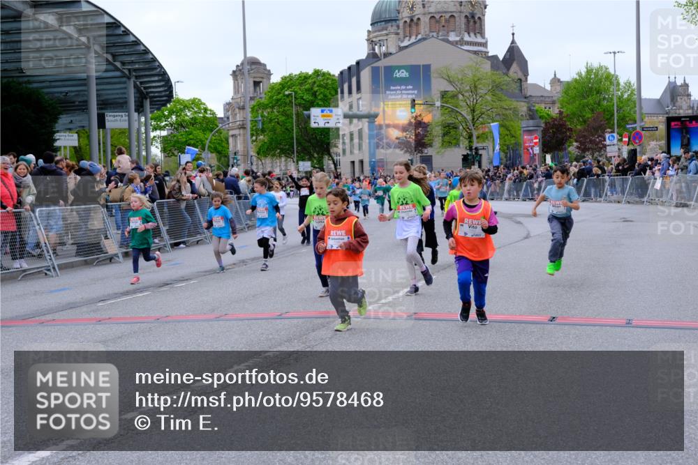 25.04.2026 - Das Zehntel Tim E. http://msf.ph/oto/9578468 25.04.2026 11:03:49 Ziel 5020, 5028, 5335, 5337, 5349, 5615, 5625, 5716, 5908, 6459, 6463, 6468, 6472, 6789, 6793, 6959, 7022, 7034, 7039, 7041, 7044, 7063, 7069, 7084, 7279, 7287, 7290, 7348, 7352, 7437, 7462, 7472, 7499, 7515, 7768 meine-sportfotos.de