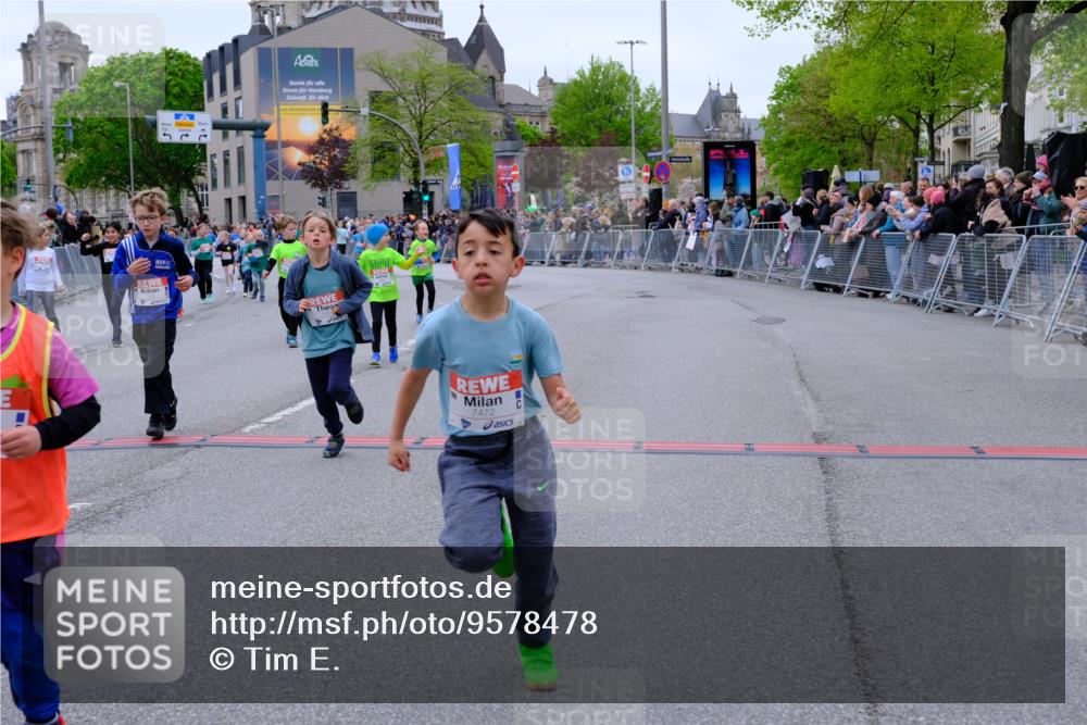 25.04.2026 - Das Zehntel Tim E. http://msf.ph/oto/9578478 25.04.2026 11:03:51 Ziel 5020, 5028, 5246, 5615, 5625, 5716, 6459, 6463, 6468, 6472, 6487, 6490, 6789, 6959, 7022, 7032, 7034, 7039, 7041, 7044, 7063, 7069, 7084, 7279, 7287, 7290, 7348, 7352, 7437, 7450, 7462, 7472, 7499, 7515, 7768 meine-sportfotos.de