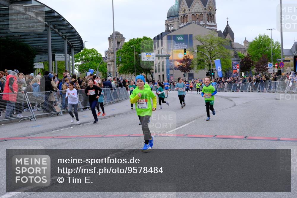 25.04.2026 - Das Zehntel Tim E. http://msf.ph/oto/9578484 25.04.2026 11:03:54 Ziel 5020, 5028, 5246, 6487, 6490, 6560, 6789, 6959, 7022, 7032, 7039, 7044, 7287, 7290, 7348, 7352, 7437, 7449, 7450, 7458, 7462, 7470, 7472, 7499, 7515, 7768, 7822, 7847, 7864 meine-sportfotos.de
