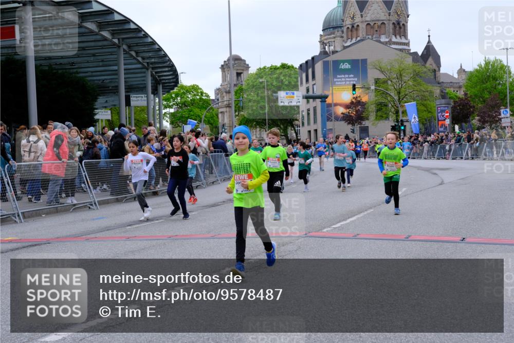 25.04.2026 - Das Zehntel Tim E. http://msf.ph/oto/9578487 25.04.2026 11:03:54 Ziel 5020, 5028, 5246, 6487, 6490, 6560, 6789, 6959, 7022, 7032, 7039, 7044, 7287, 7290, 7348, 7352, 7437, 7449, 7450, 7458, 7462, 7470, 7472, 7499, 7515, 7768, 7822, 7847, 7864 meine-sportfotos.de